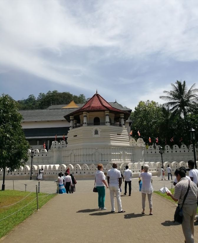 Kandy Travel Guide Sri Lanka